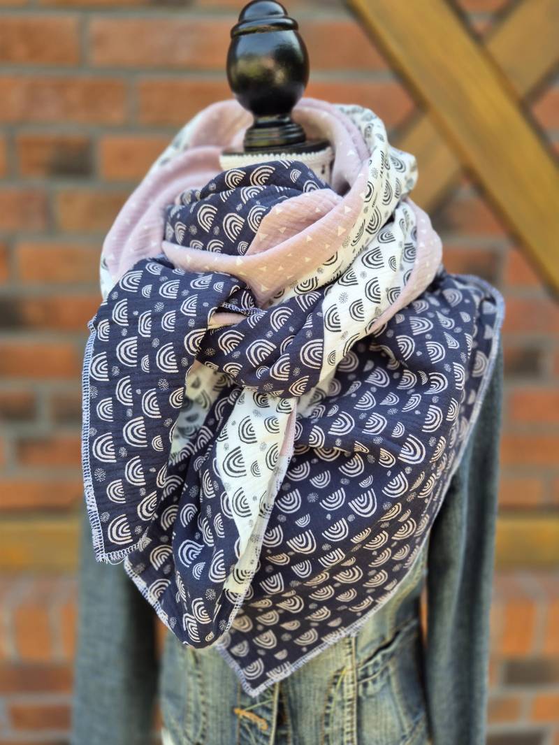 Marineblau Weiß Rosa - Xxl Musselintuch Für Damen, Dreieckstuch, Halstuch Geschenk Zum Geburtstag Oder Ostern, Muttertag von NaehzeitByAnika