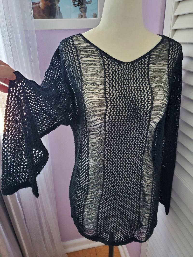 Handgestrickter Sommer Openwork Pullover 3/4 Ärmel Boho Style in Schwarz Sofort Lieferbar von NafanyaCrafts