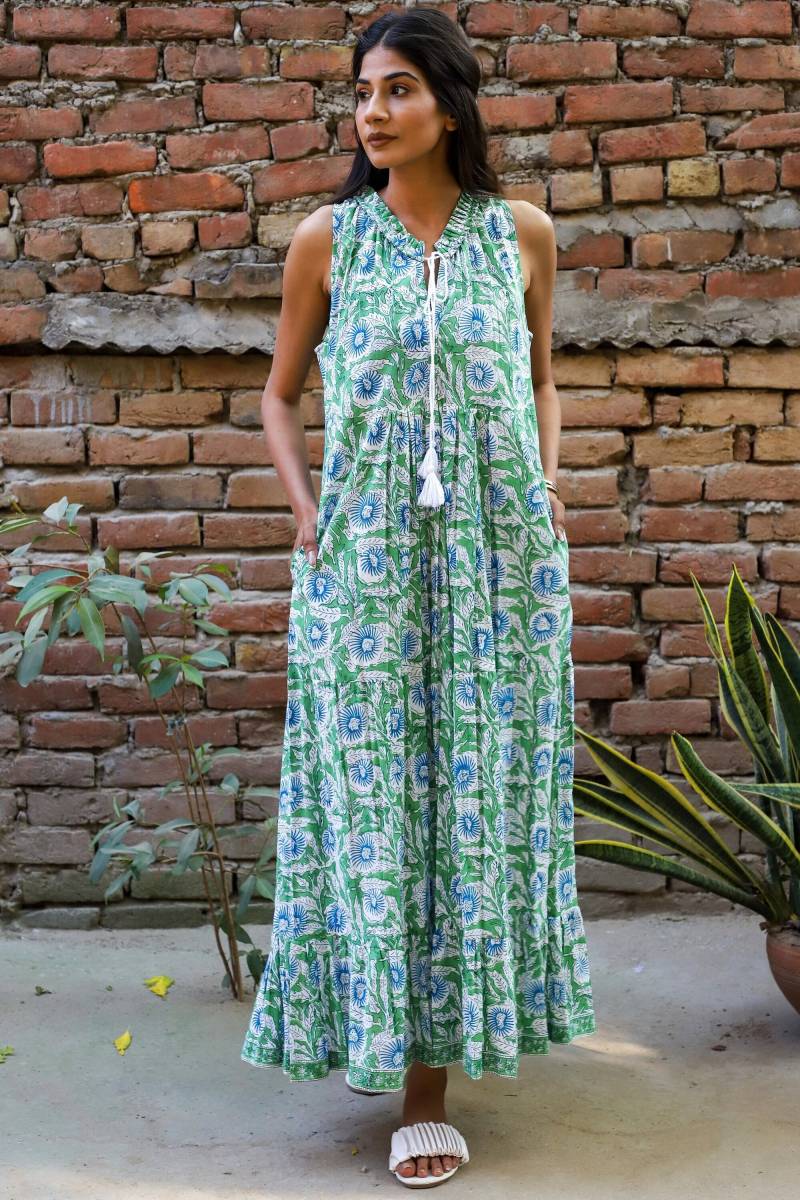 Handblock Bedrucktes Grünes Maxikleid Mit Quastenverschluss - Ärmelloses Boho-Sommerkleid von NahataFashionShop
