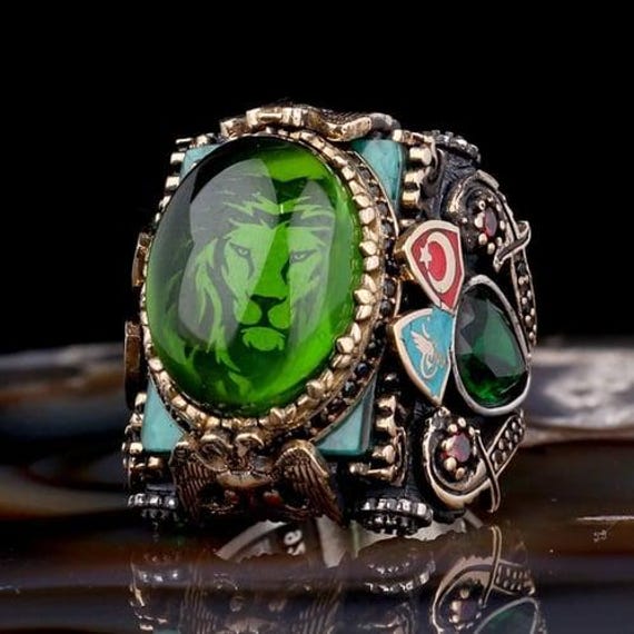 Löwen Herrenring, Zirkonia Grün, 925 Sterling Silber von Nahiide