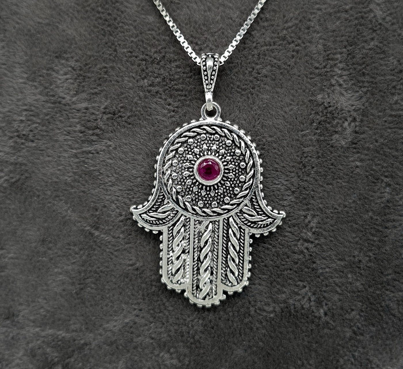 NAHLE Kette mit Anhänger Fatimas Hand - Schützende Hand der Fatima - Hamsa Glücksbringer (inkl. Schmuckbox), 925 Silber / rhodiniert von NAHLE