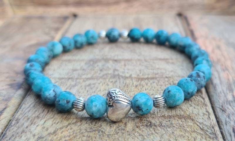 Damen Handmade Türkis Herz 6mm Armband Mädchen Perlenarmband Geschenk von NahleOfficial