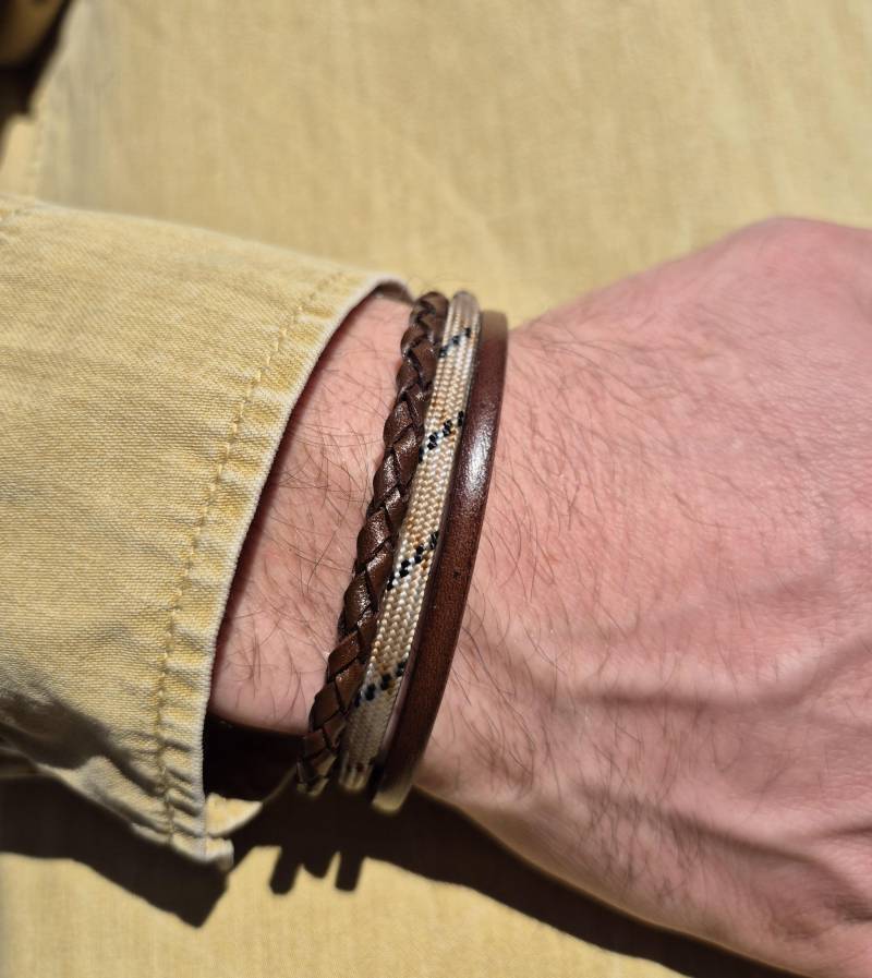 Lederarmband Für Herren | Leder Männer Armband Braun Beige Mit Sicherem Magnetverschluss Handmade Geburtstag Geschenk Schmuckbox von NahleOfficial