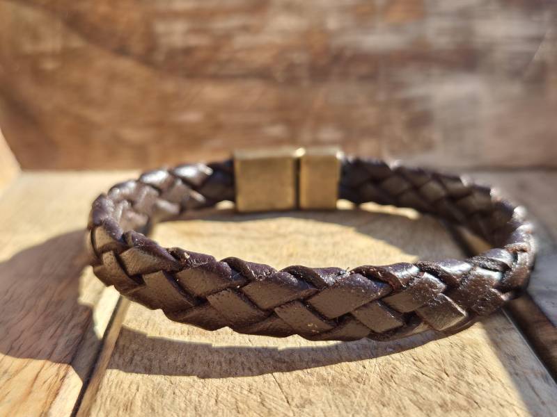 Lederarmband Für Herren | Leder Männer Armband Braun Mit Sicherem Magnetverschluss Handmade Geburtstag Geschenk Schmuckbox von NahleOfficial