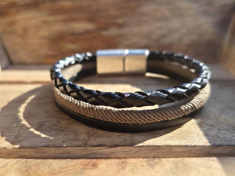 Lederarmband Für Herren | Leder Männer Armband Schwarz Mit Sicherem Magnetverschluss Handmade Geburtstag Geschenk Schmuckbox von NahleOfficial