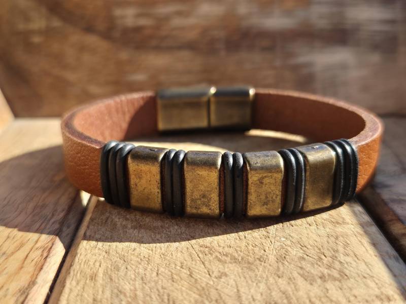 Lederarmband Herren | Geflochtenes Leder Armband in Braun Magnetverschluss Aus Edelstahl Geburtstagsgeschenk Inklusive Schmuckbox von NahleOfficial