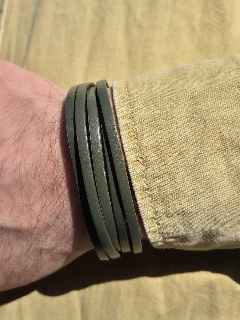 Lederarmband Herren | Leder Männer Armband Grün Magnetverschluss Aus Edelstahl Handmade Geburtstagsgeschenk Geburtstag Vatertag von NahleOfficial