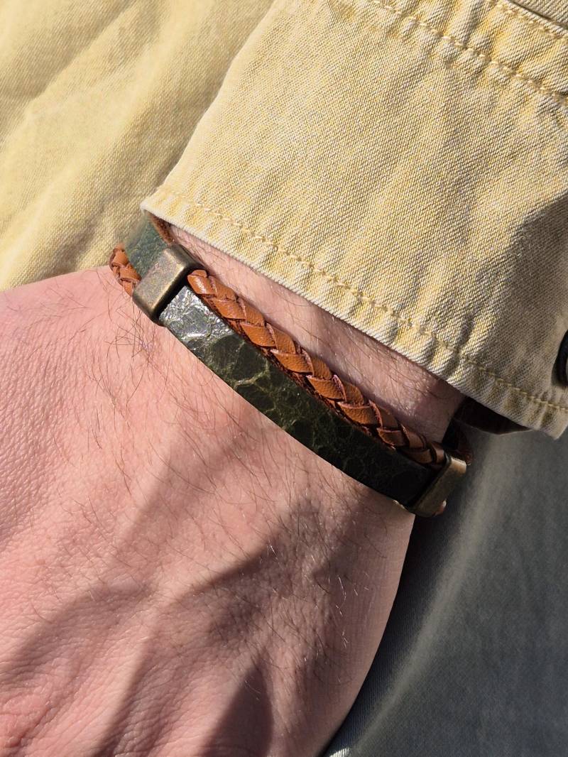 Lederarmband Herren | Leder Männer Armband Braun Grün Mit Sicherem Magnetverschluss Handmade Geburtstagsgeschenk Geburtstag Vatertag von NahleOfficial