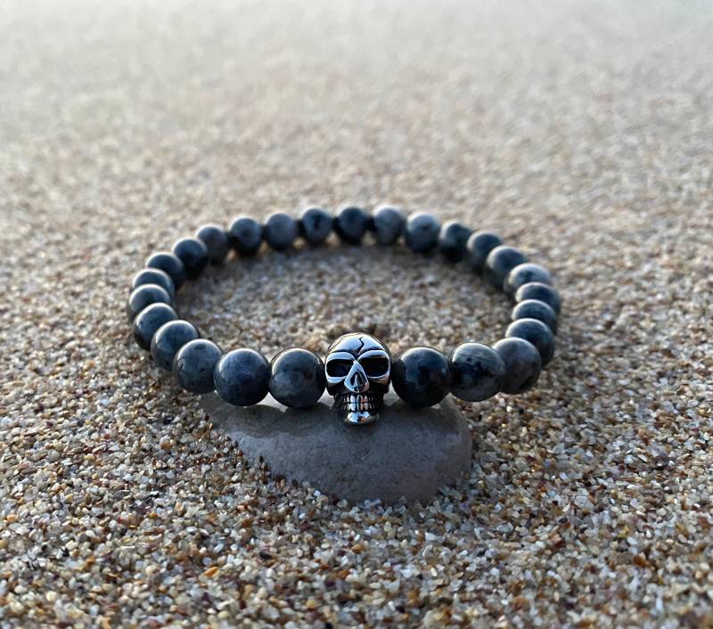 Totenkopf Armband Herren Larvikit Perlenarmband Männer Biker Geschenk Mann Geburtstagsgeschenk Für Ihn Partnerarmband von NahleOfficial