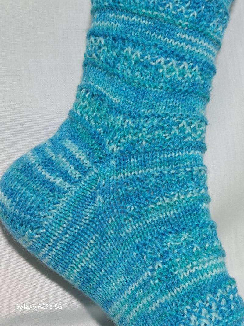Wollsocken, Handgestrickte Socken Gr. 36/37 von NahtundMasche
