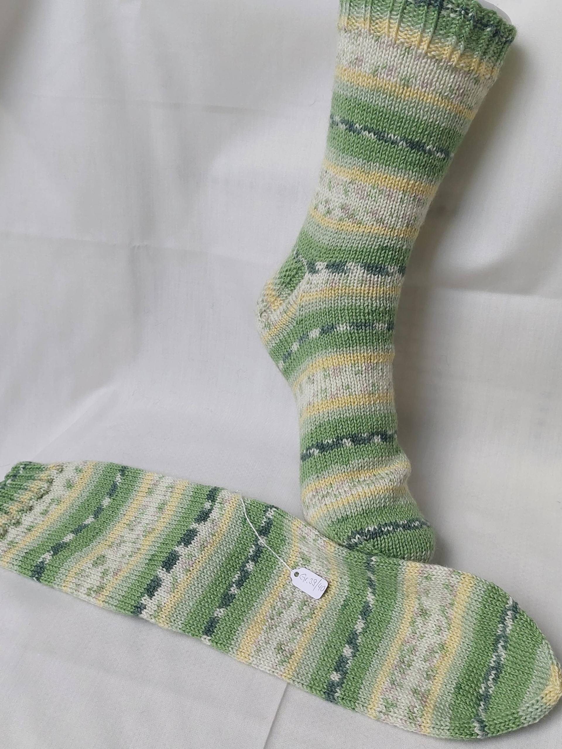 Wollsocken, Handgestrickte Socken Gr. 39/40 von NahtundMasche