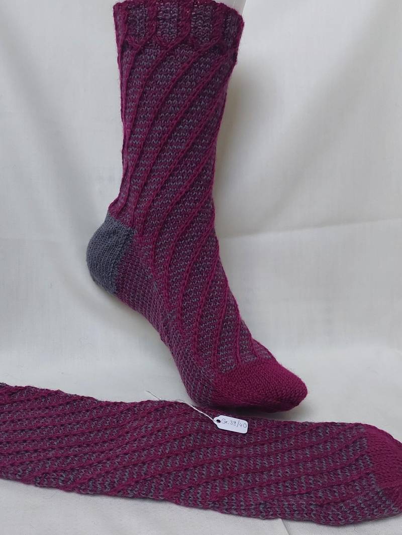 Wollsocken, Handgestrickte Socken Gr. 39/40 von NahtundMasche