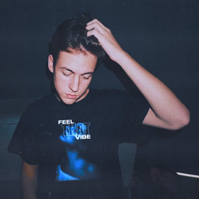 Feel That Vibe T-Shirt Feel That Vibe T-Shirt von NajsCreations