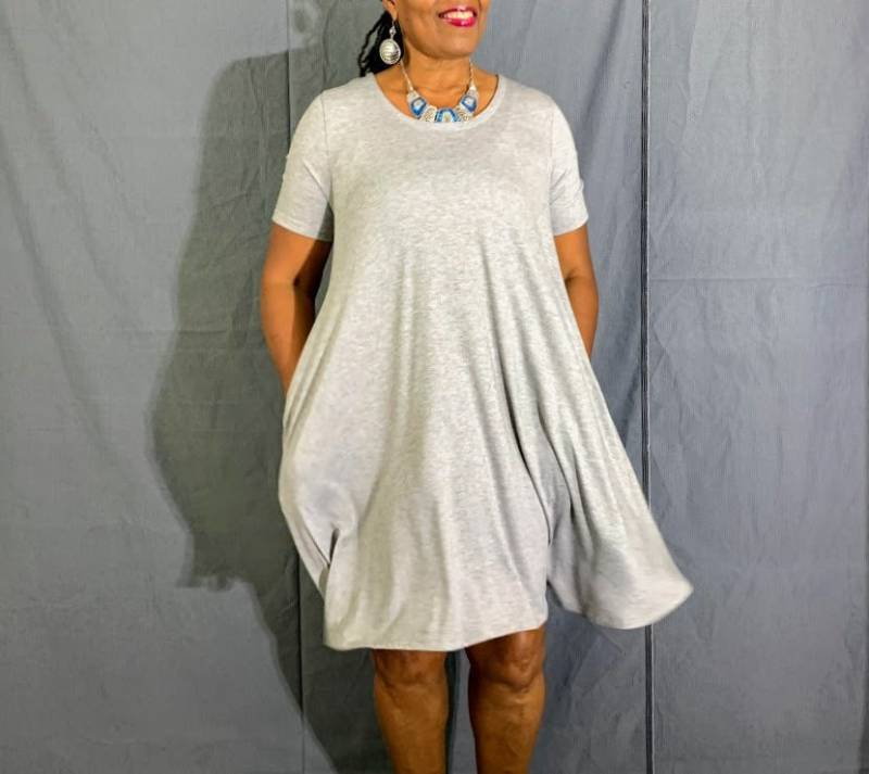 Kurzarm Swing Kleid, Tiefe Schöpferei Rayon Spandex Trapez Kleid Mit Taschen, Wochenende Lässig, Resort, Reisen, Xs-4X von Nakidbird