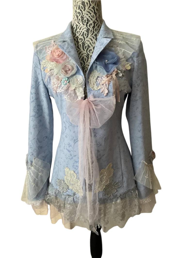 Frauen Boho Blaue Jacke Blazer Upcycled Handmade Altered Couture Art Zu Tragen Größe S/M von NalikaCraft