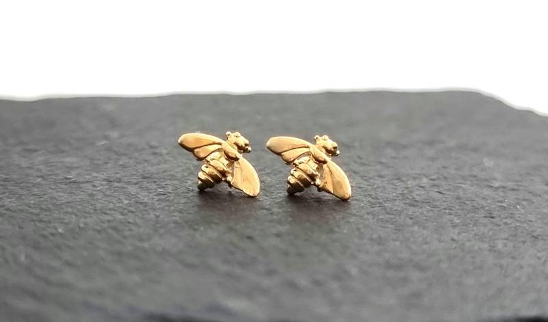 Biene Ohrringe Gold, Ohrstecker Sterling Silber Vergoldet, Mini von NamasteSilber
