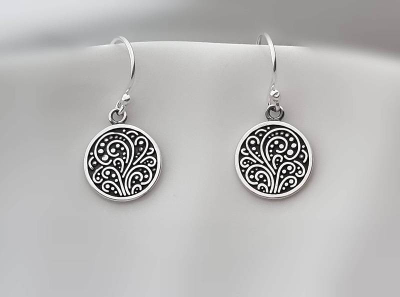 Kleine Ohrringe Silber, Ohrhänger Sterling Silber 925 von NamasteSilber