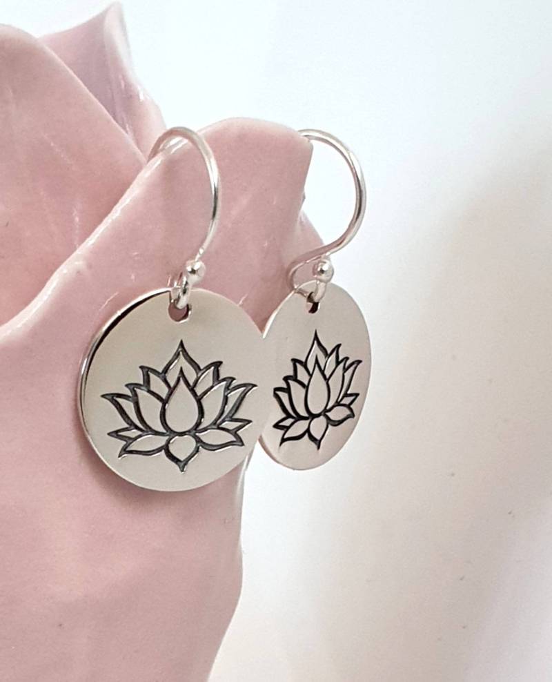 Lotus Ohrringe Silber 925, Sterling Ohrhänger, Blume von NamasteSilber