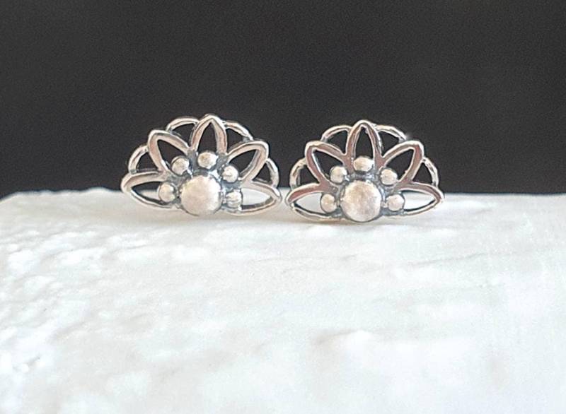 Ohrstecker Silber, Blumen Ohrringe Silber 925 von NamasteSilber