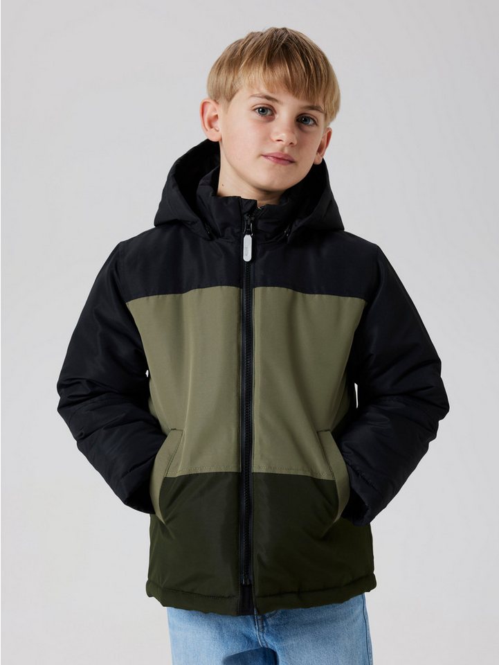 Name It Outdoorjacke NKMMAX PA JACKET BLOCK NOOS mit dekorativen und reflektierenden Details von Name It