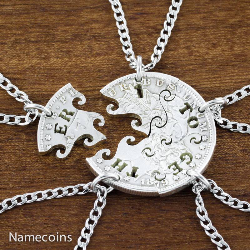 Hand Geschnittene Silber Dollar Familie Halskette Ineinandergreifendes Puzzle Stück Set von NameCoins