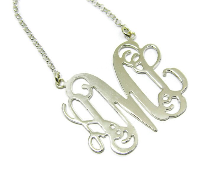 Halskette Mit Monogramm-Anfang. Personalisierte Halskette. 1, 25" Monogramm-Halskette. Monogramm-Schmuck. Silberne Silberschmuck. Geschenke von NameMyMonogram