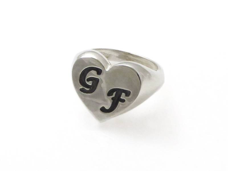 Herz Monogramm Ring. College Silberring. Silber Frauen Initialband. Initialenring. 2132 von NameMyMonogram