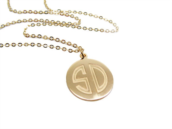 Personalisierte Goldkette Mit Initialen. Goldene Halskette Initialanhänger. Halskette. Initialschmuck. Personalisierter Schmuck von NameMyMonogram