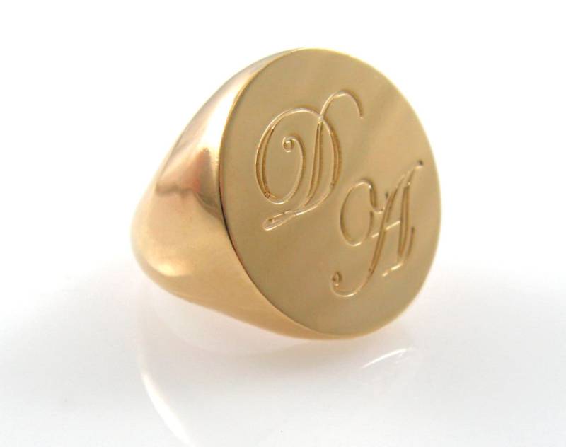 Ring Mit Goldenen Initialen. Personalisierter Ring. Unisex-Ring. Goldring. Siegelring. Goldring Herrenring.(1900 von NameMyMonogram