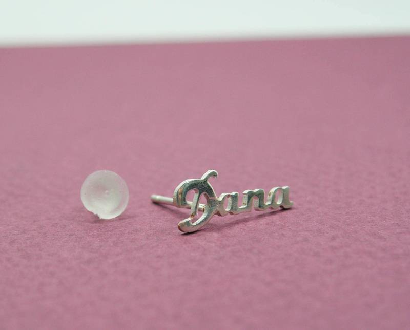 Silber Ohrringe Mit Namen. Monogramm Ohrringe. Schöne Personalisierte Post Silberne Ohrstecker. Goldohrring von NameMyMonogram