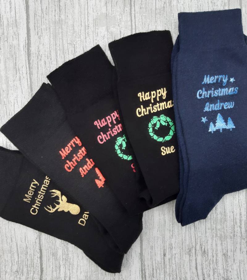 Weihnachtssocken Für Jemanden Besonderes - Fügen Sie Einen Namen Hinzu & Machen Sie Persönlich Verschiedene Designs von NameitStudio