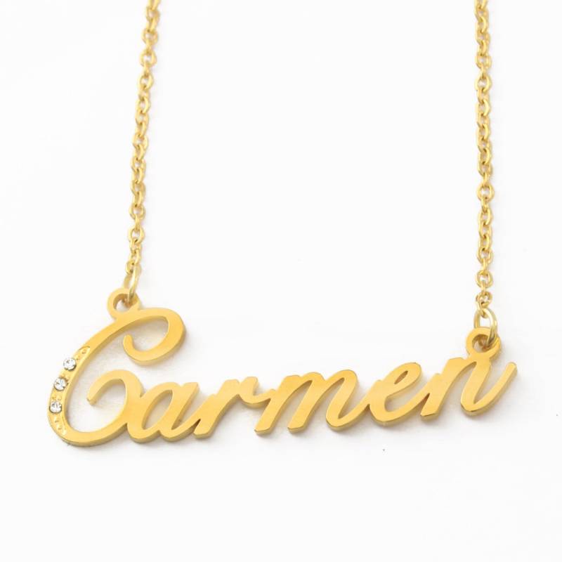 Carmen - Goldfarbene Namenskette Mit Kristallen Personalisierter Schmuck Kostenlose Geschenkbox & Tasche Inklusive Carmen - Goldfarbene Namenskette Mit Kristallen Personalisierter Schmuck Kostenlose Geschenkbox & Tasche Inklusive von Namenecklacedirect