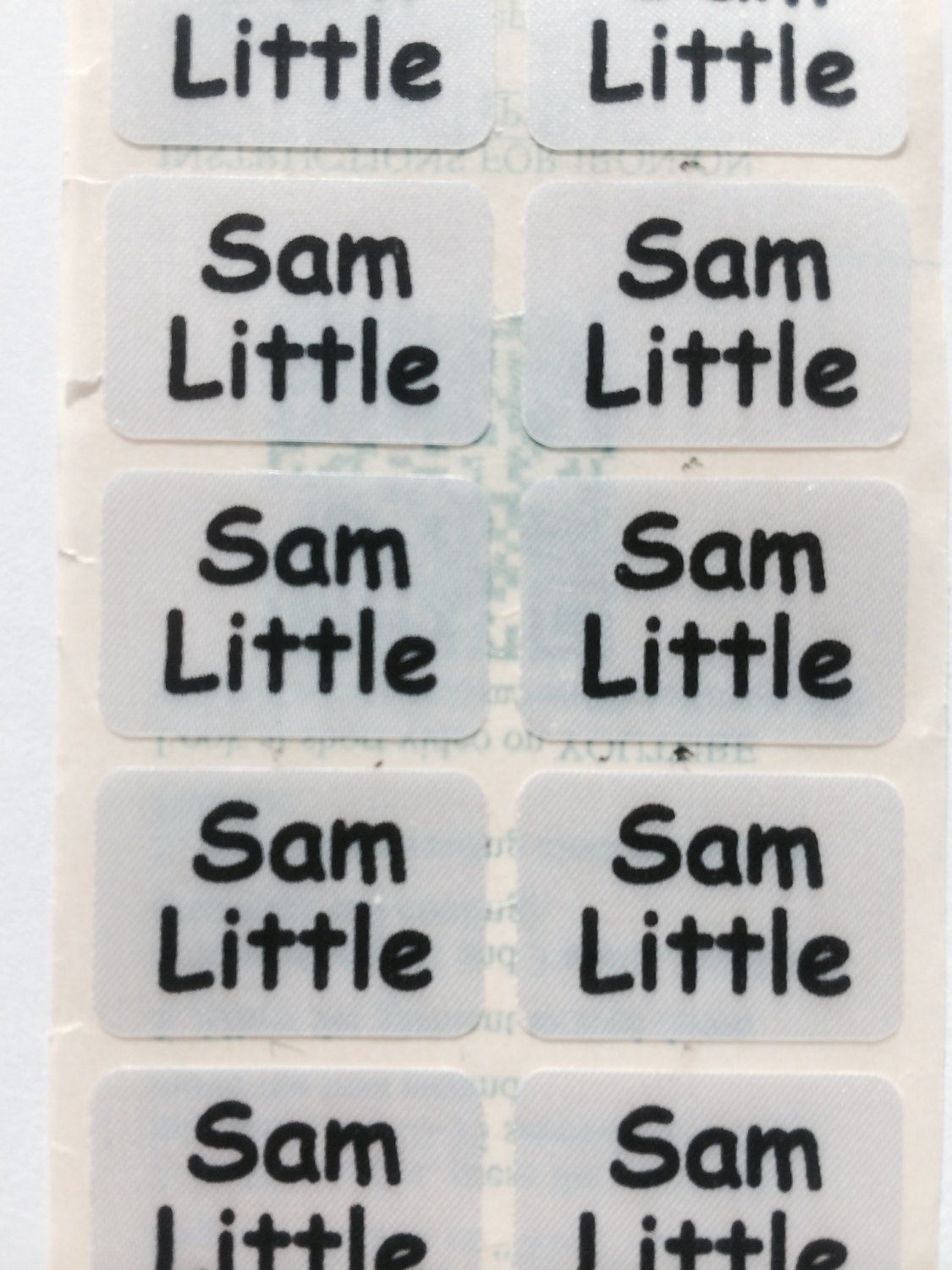 Mini Name Tapes/Etiketten Iron-On Schuluniform Tags Pre-Cut Weicher Satin Stoff Mini Name Tapes/Etiketten Iron-On Schuluniform Tags Pre-Cut Weicher Satin Stoff von NametapeExpress
