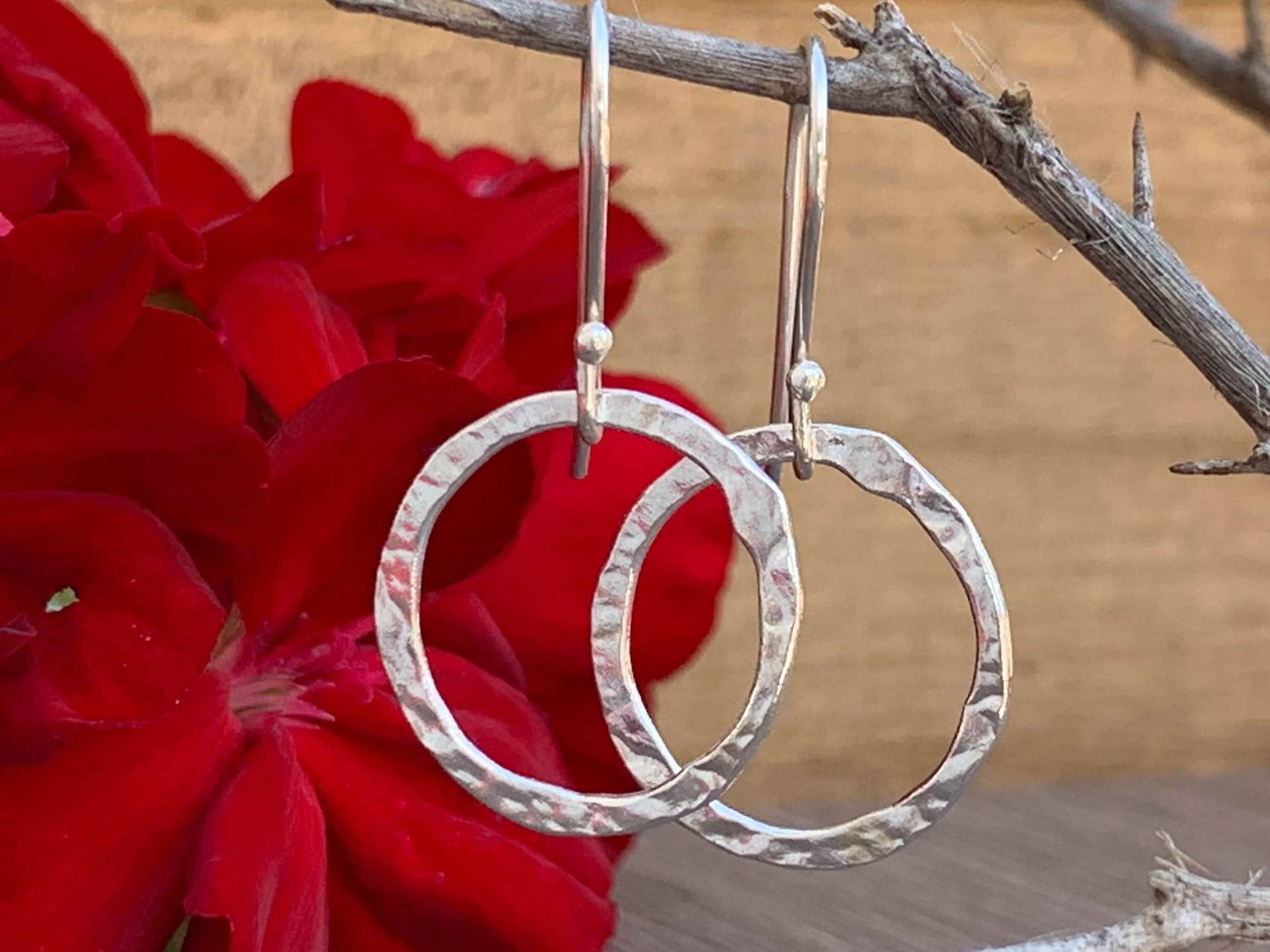 Gehämmerte Sterling Silber Creolen Eternity Kreis Haken von NamiCharms