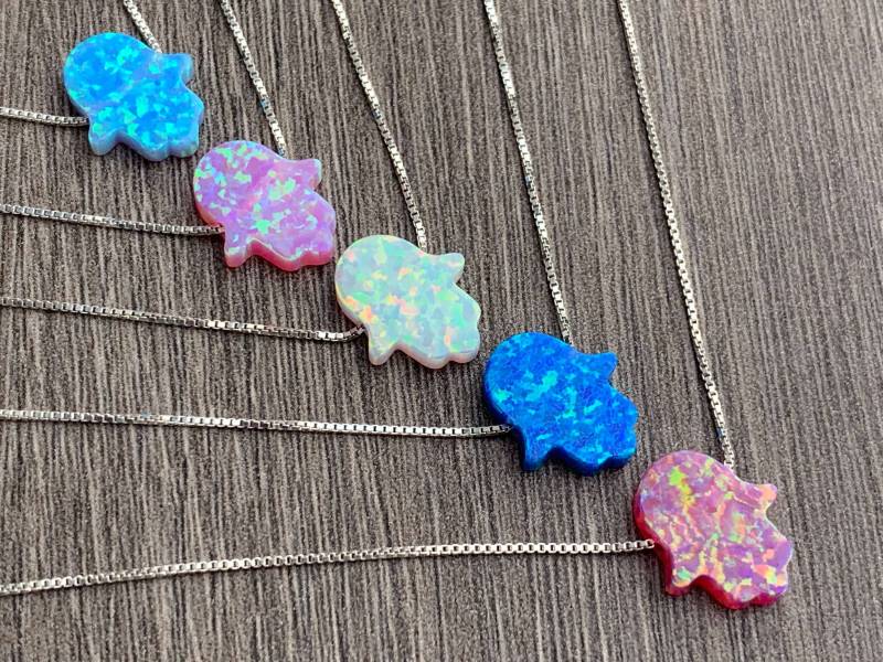 Opal Hamsa Sterling Silber Halskette Good Luck Amulett von NamiCharms