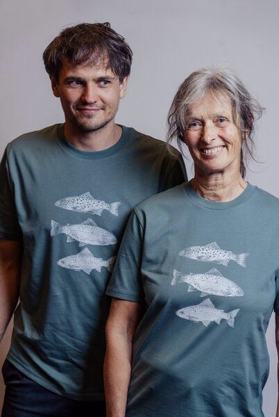 NanMa Bio-Baumwoll-Shirt Fische | handbedruckt in Österreich | Unisex l regular Fit | grün | lokal & fair & vegan von NanMa