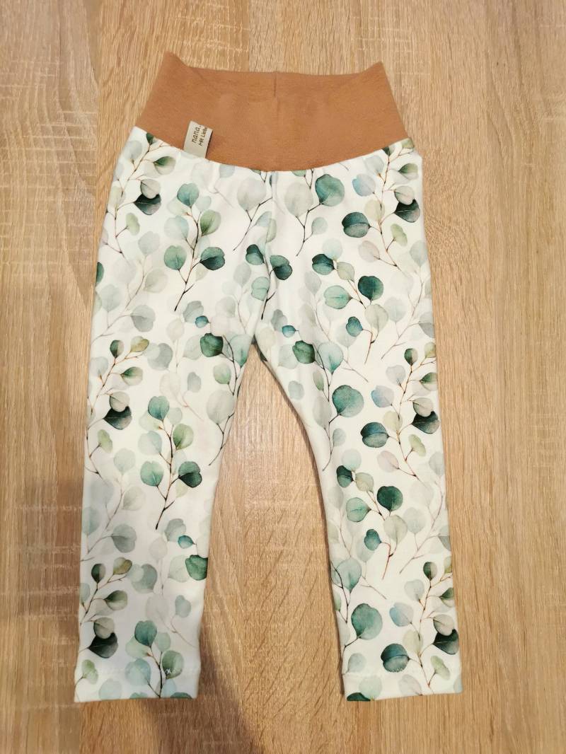 Leggings Für Babys Größe 80 in Wollweiß Mit Eukalyptusblättern von NanaNaehtMitLiebe