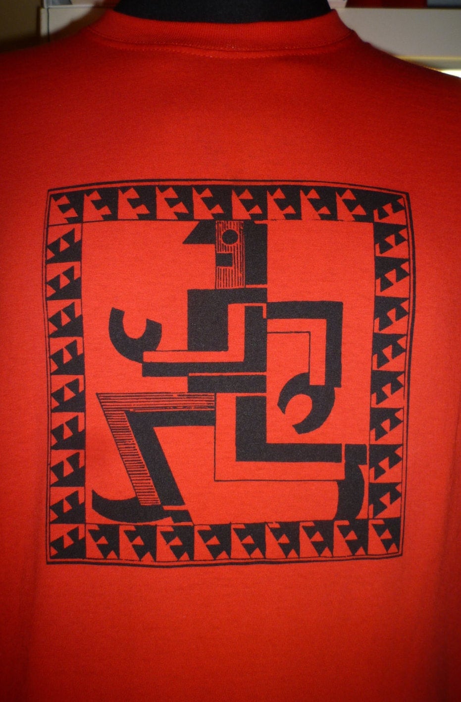 Futurismo Roboter - T-Shirt von Nanabnoam