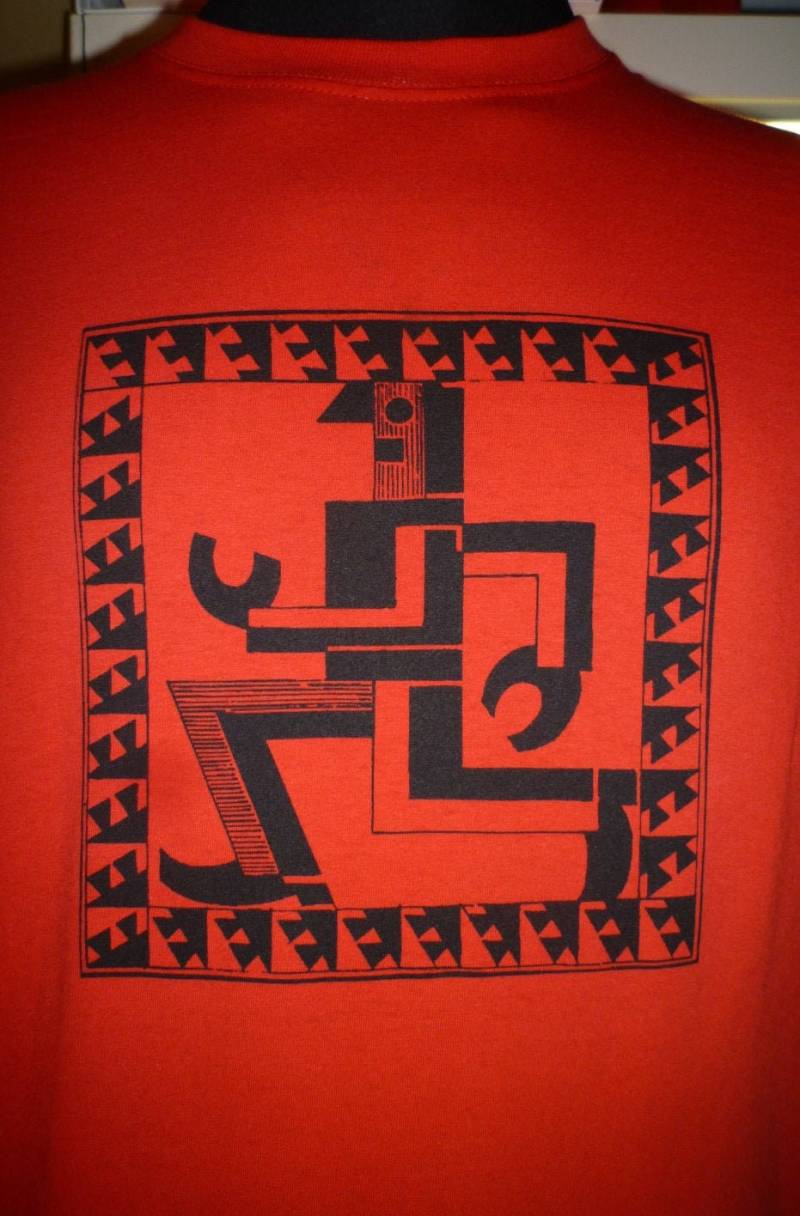 Futurismo Roboter - T-Shirt Futurismo Roboter - T-Shirt von Nanabnoam