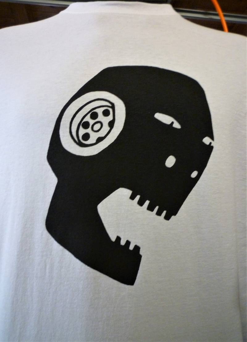 Head/Sink Entworfen Und Lizenziert Von Yol T-Shirt Head/Sink Entworfen Und Lizenziert Von Yol T-Shirt von Nanabnoam