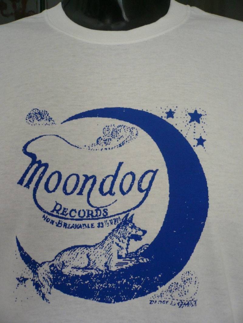 Moondog-T-Shirt Moondog-T-Shirt von Nanabnoam