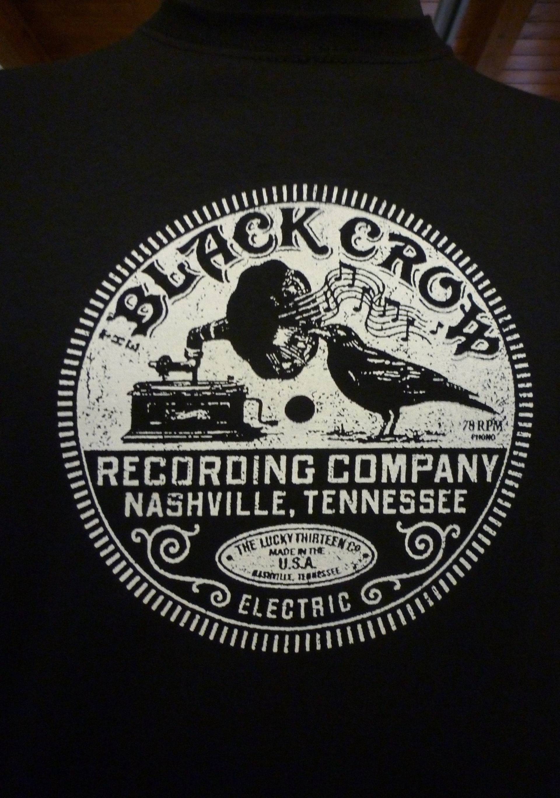 Schwarze Krähe T-Shirt von Nanabnoam