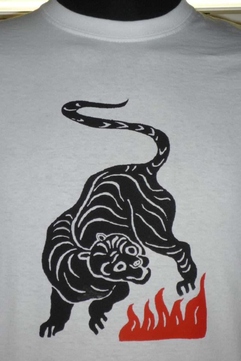 Tiger & Fire Vintage Dschungelbuch T-Shirt Tiger & Fire Vintage Dschungelbuch T-Shirt von Nanabnoam