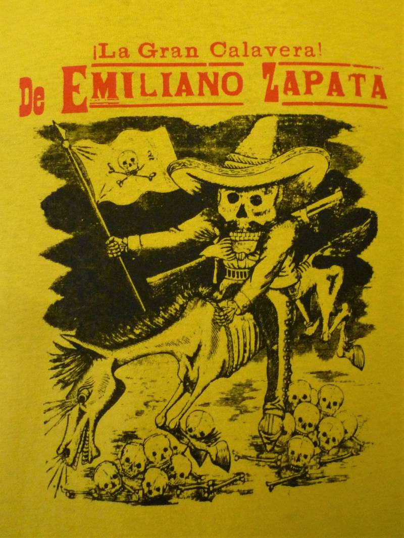 Zapata Calavera-Posada Schädel T-Shirt von Nanabnoam
