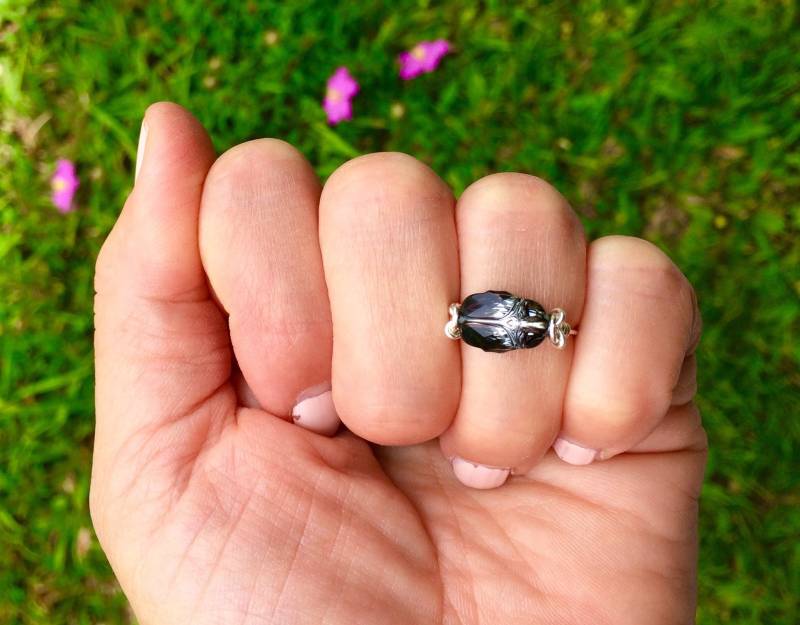 Silber Midnight Swarovski Kristall Skarabäus 14K Gold Filled, 14K Rosa Goldfilled Oder Sterling Ring, Kostenloser Versand in Die Usa Silber Midnight Swarovski Kristall Skarabäus 14K Gold Filled, 14K Rosa Goldfilled Oder Sterling Ring, Kostenloser Versand in Die Usa von NancyDavisDesigns