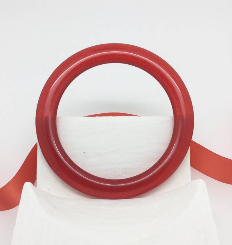Handgemachter Armreif Aus Geschmolzenem Glas in Orange | Größe 8 1/8 Handgemachter Armreif Aus Geschmolzenem Glas in Orange | Größe 8 1/8 von NancyLathropDesigns
