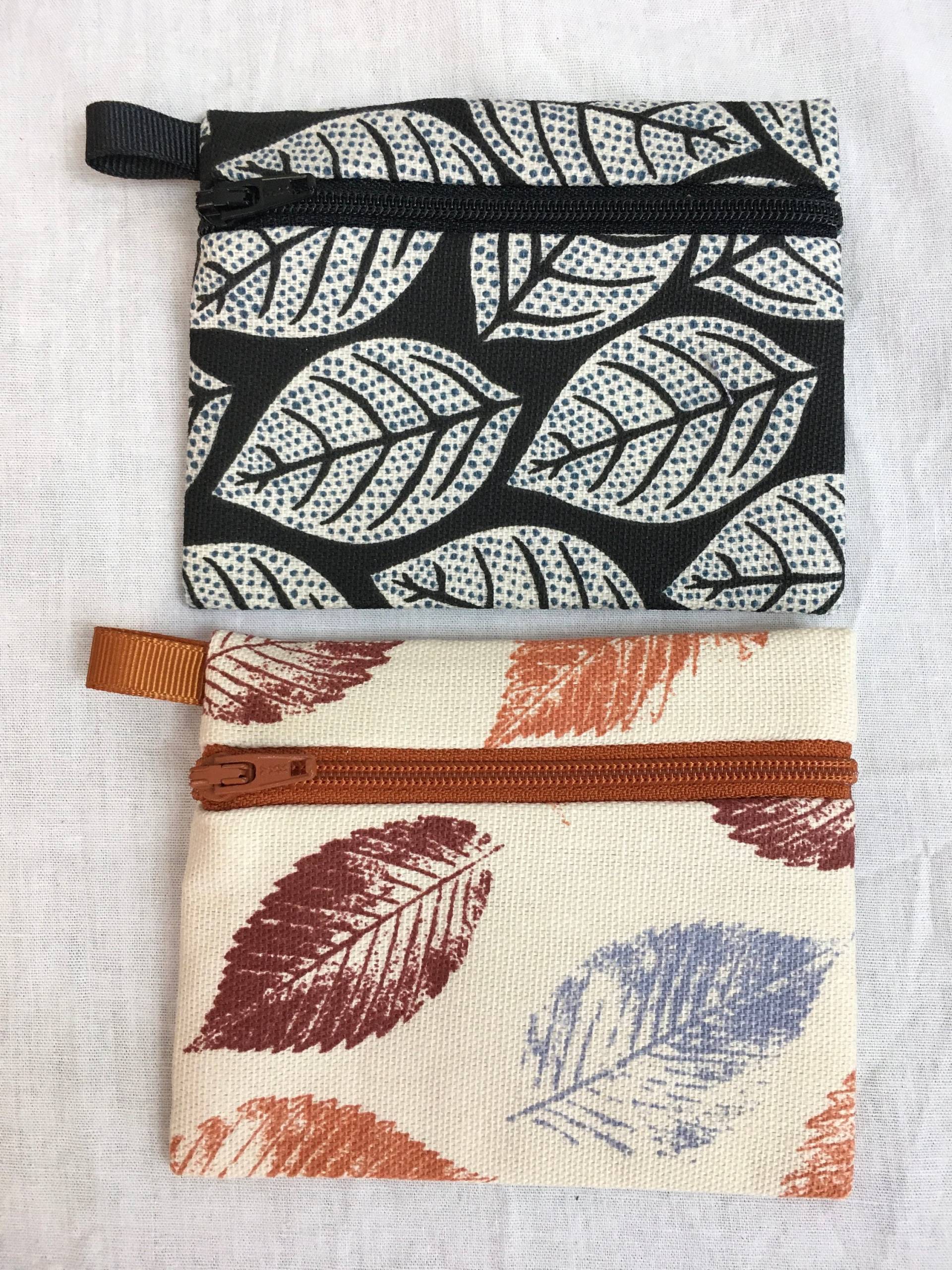 Blätter Flache Reißverschluss Geldbörse, Airpod Hülle, Ohrknochen, Accessoire Tasche von NancyPKdesigns