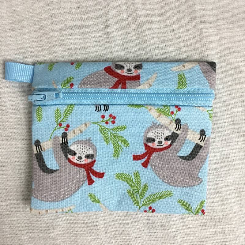 Faultier Reißverschluss-Geldbörse, Kreditkartenetui, Ohrhörer-Beutel, Musik-Player-Halter - Wählen Sie Eine Farbe von NancyPKdesigns