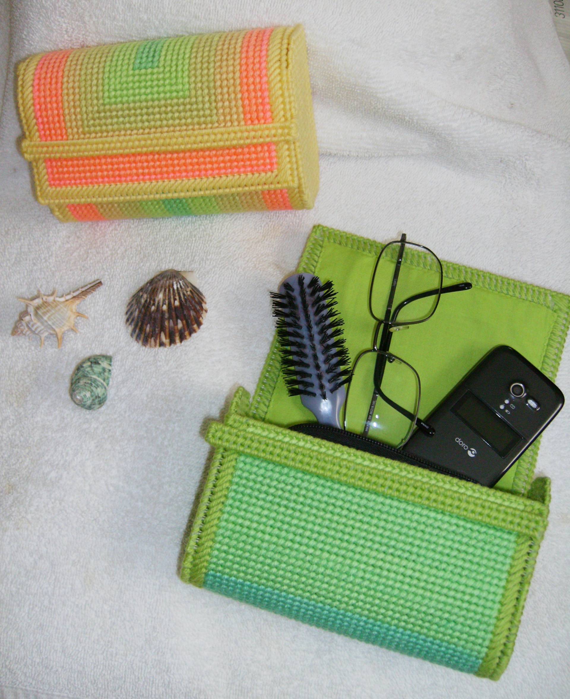 Pool Pouch/Kosmetiktasche Pool Pouch/Kosmetiktasche von NancySimpsonArt