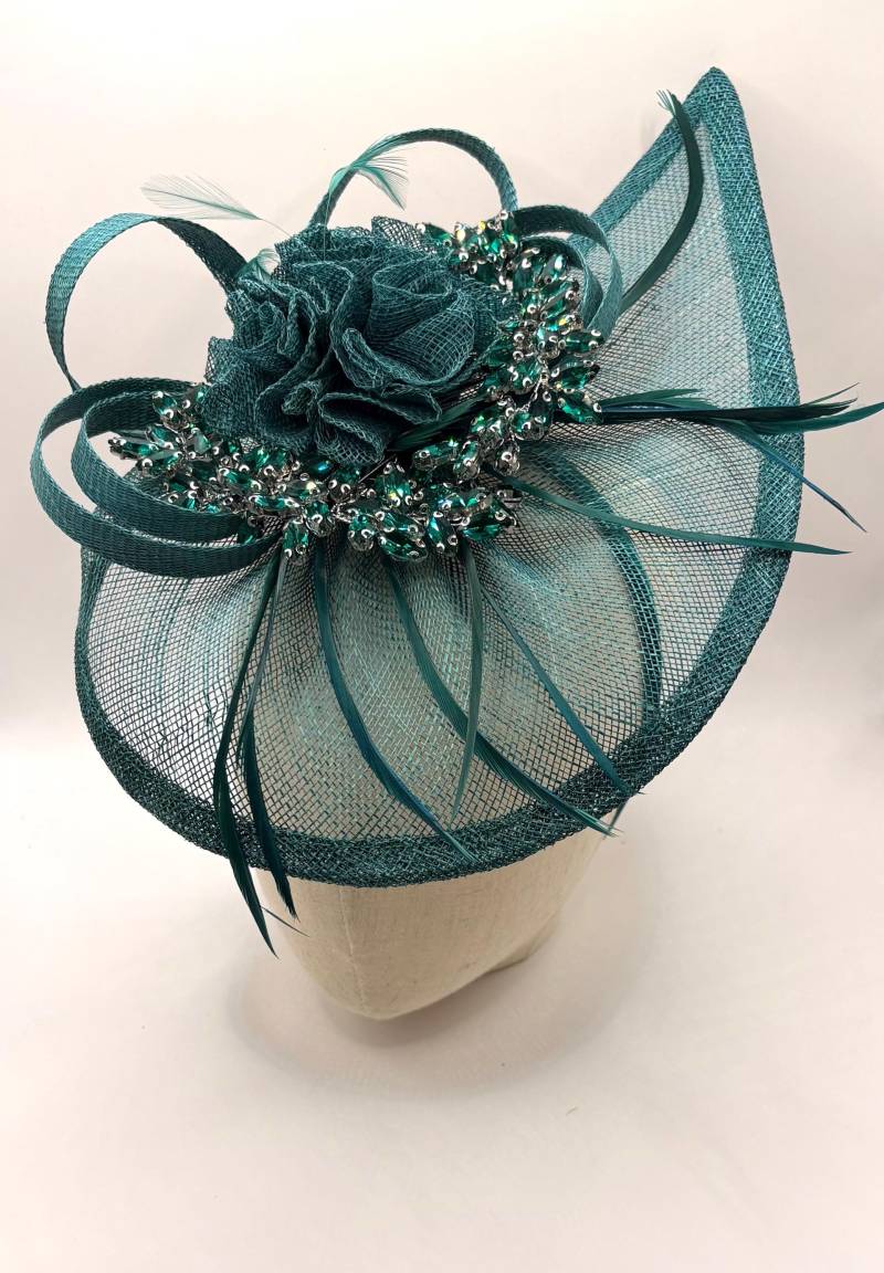 Smaragdgrüner Hochzeits-Fascinator Derby Ascot Renntagshut Edelstein-Derby-Accessoire von NancyandElizabeth